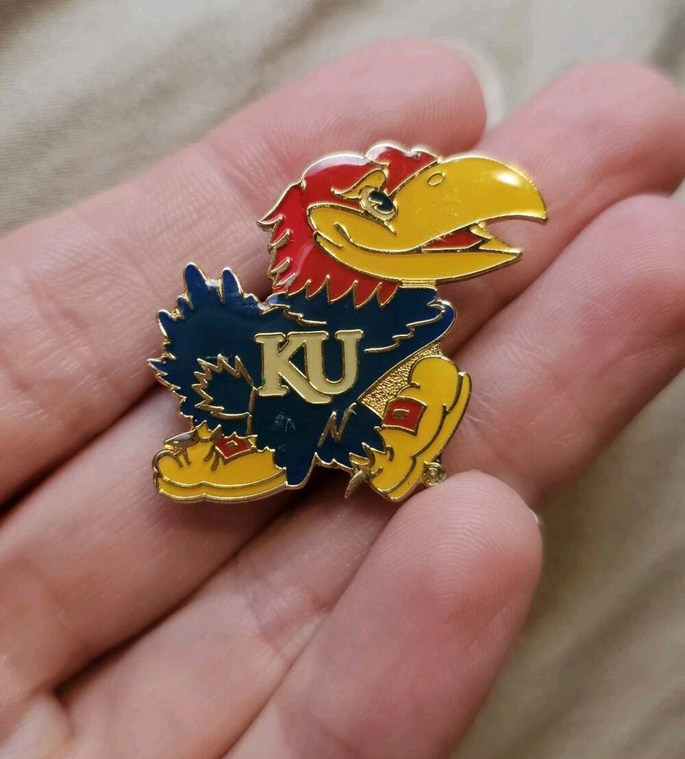 KU Kansas University Gold Club Needle Minder Needlepoint Cross Stitch Needle